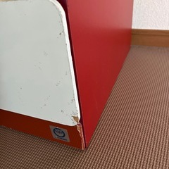 赤いタンス　の画像