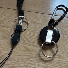 100均　　携帯ホルダーの画像
