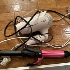 ドライヤー
ヘアアイロンの画像