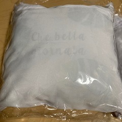 【ほぼ未使用】クッション２つセットの画像