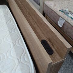 「ジモティー見た」で5％OFF！【シングルベッド】シングルベッド アイランド株式会社 檜すのこベッド 引き出し 大型引出 BOX チェストベッド マットレス付き :ブラウンの画像