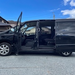 8人乗り☆ガソリン代 節約☆S-HYBRID入りました‼️低走行9万キロ台☆H25年式☆月々1.2万円〜分割払い可❗️車検2年付き！大人気☆日産 セレナ ハイウェイスター☆フリップダウンモニター☆SDナビ☆走行中DVD見れます☆ETC☆バックカメラ☆ドラレコ付きのフル装備☆両側電動スライドドア☆クルーズコントロール搭載☆ウィンカーミラー☆フル装備☆車内広々三列シート‼️の画像