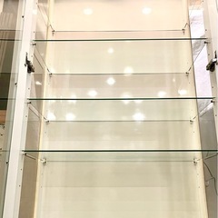 《売約済》【武蔵小山店】大塚家具　キュリオケース　ガラスケース　ガラスショーケース　ショーケース　コレクションケース　飾り棚　ダウンライト　照明　付き　下段収納　の画像