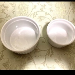 ココット皿:白:大小　2個セット:グラタン皿:小鉢:デザート器:食器:陶磁器:ホワイトの画像