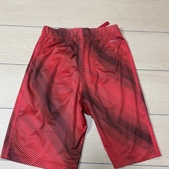 キッズNIKE半ズボンS　140の画像