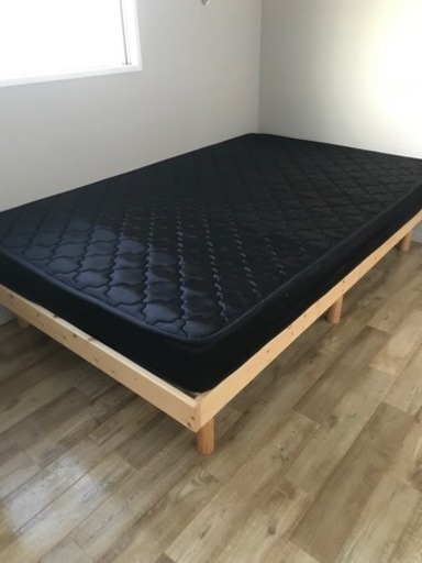 セミダブル　ベッド