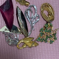 アクセサリー  どれでも1個200円 全部で5000円の画像