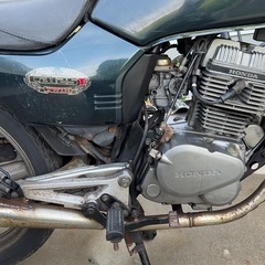 ホンダの名車CBシリーズの末弟CB１２５Tの画像