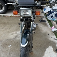 ホンダの名車CBシリーズの末弟CB１２５Tの画像