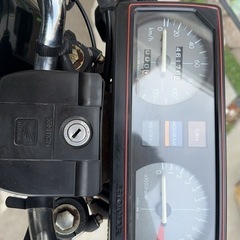 ホンダの名車CBシリーズの末弟CB１２５Tの画像