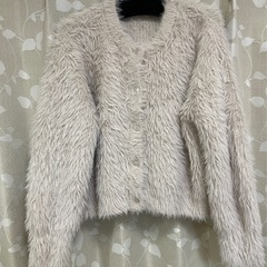 GU フェザーヤーンクロップドカーディガン ふわふわ やわらか Lサイズの画像