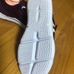 新品女の子のスニーカーの画像