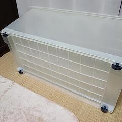コロ付き収納ボックスの画像