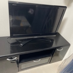 テレビ台　液晶テレビ32インチ