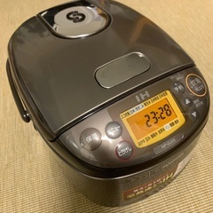 【急募】中古炊飯器 ZOJIRUSHI 3合炊き