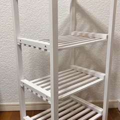 ホワイト木製ラック　使用感あり　どなたかお願いしますの画像