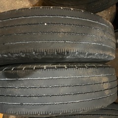 デュトロ　205/75R16 113/111L LT
