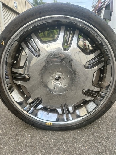 中古特大タイヤ