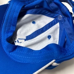 adidasキャップ2枚の画像