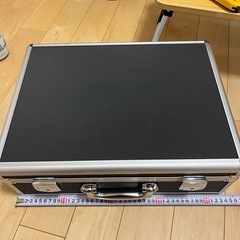 アタッシュケース