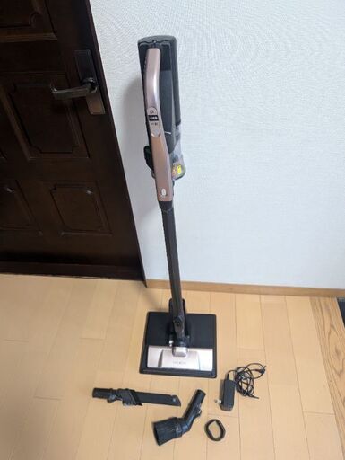 取引中【バッテリー新品以上？】HITACHI コードレス掃除機　PV-BHL3000J　おまけ付