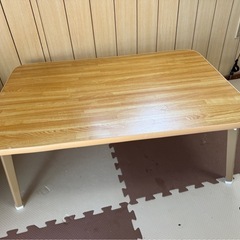 折りたたみテーブル