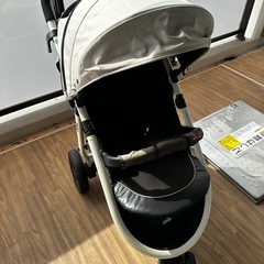 Joie ジョイー ライトトラックスエア ジャンクベビーカーの画像