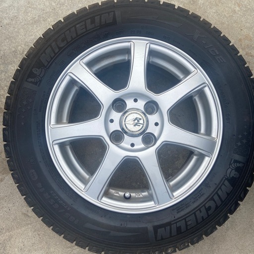 レーシングフォース　　アルミホイール　タイヤ