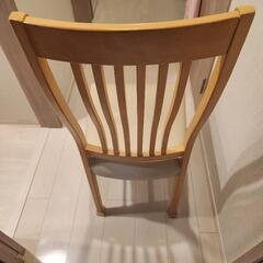 ニトリのダイニングチェアINTAIL2の画像