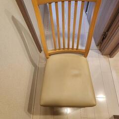 ニトリのダイニングチェアINTAIL2の画像