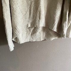 白ニットの画像