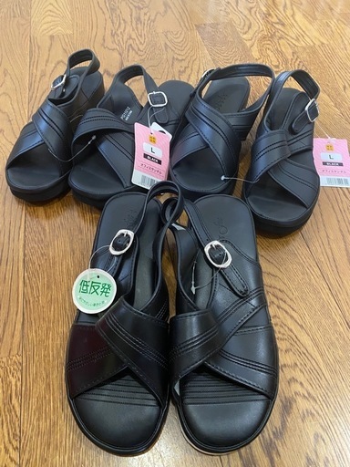 【値下！新品未使用】黒のナースシューズ3足
