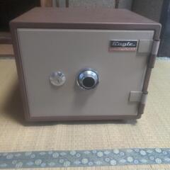 耐火金庫　ES-10型