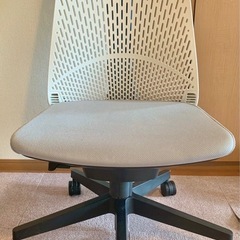 【受け渡し予定者決定済】パソコンチェアの画像