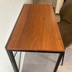 アイアン　木彫テーブルの画像