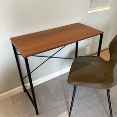 アイアン　木彫テーブルの画像