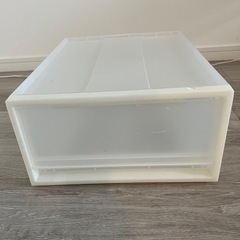 衣装ケース　横幅34cm奥行き44.5cm高さ18cmの画像