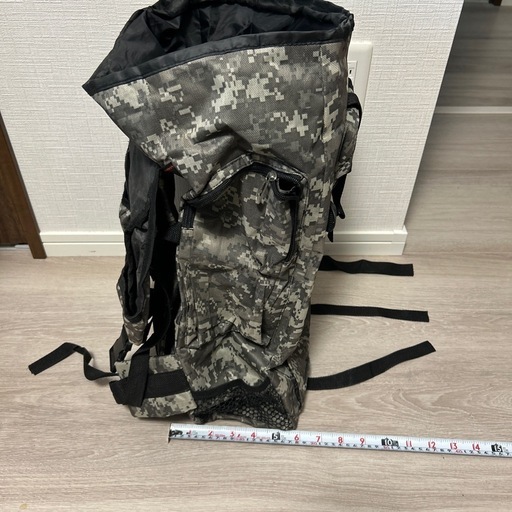 【値下げ】【新品未使用】迷彩ミリタリーリュック　グレー　約70cm