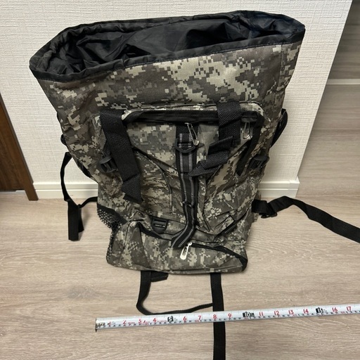 【値下げ】【新品未使用】迷彩ミリタリーリュック　グレー　約70cm