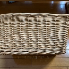 カゴ　３種類の画像