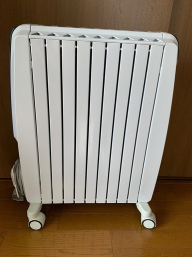 デロンギ　オイルヒーター　中古