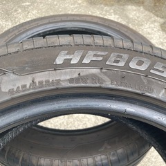 中古245/45-.17 2本