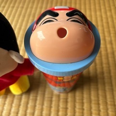 クレヨンしんちゃん　人形　カップの画像