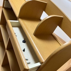 [取引中]格安！学習机横本棚の画像