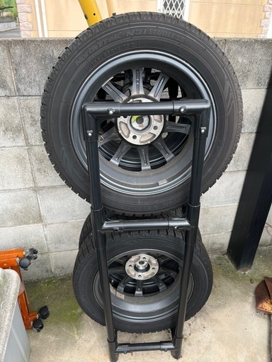 スタッドレスタイヤ　4本セット