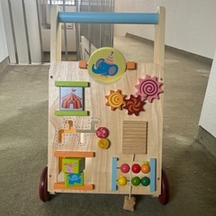 知育　木製　手押し車