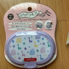 ウエットティッシュふた&ベビー歯ブラシの画像
