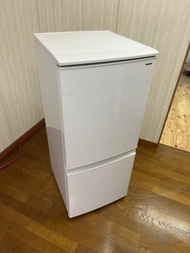 i 激安冷蔵庫!! SHARP どっちもドア 137L SJ-D14D-W 2018年 2ドア 家電 キッチン家電 冷蔵庫