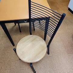 無料 ダイニング テーブル、チェアの画像