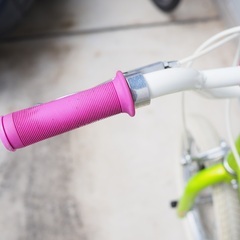 16インチ キッズ自転車 HARO SHREDDER 16（レモンライム）2017年モデルの画像